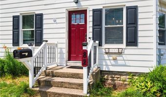82 Dyer Ave, East Providence, RI 02915