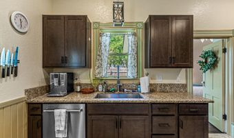 155 Central Ave, Ashland, OR 97520