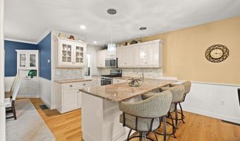 22 Prestwick Rd 22, Bourne, MA 02532