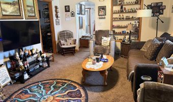 907 S Main St, Bicknell, IN 47512