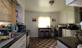 19 Vincent St, Middletown, RI 02842