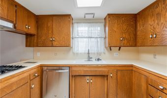 1300 Oak Ave, Carlsbad, CA 92008