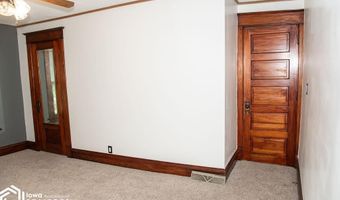 219 A Ave W, Albia, IA 52531