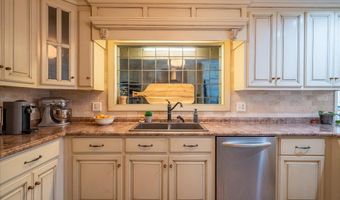 348 McGraw Cir, Anderson, AL 35610