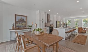 2550 FARMSTEAD Dr, Rockville, MD 20850