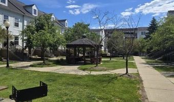1141 Freesia Ct, Ann Arbor, MI 48105