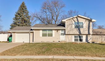 1013 6th St, Altoona, IA 50009