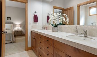 3352 NW Windwood Way, Bend, OR 97703