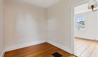 444 Middle St, Bath, ME 04530