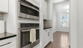 721 Vine Pond Ct, Apex, NC 27523