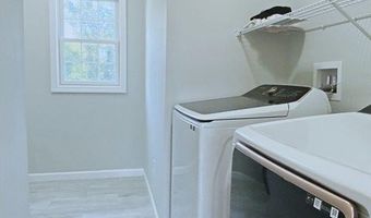 25 Damato Way, Agawam, MA 01001