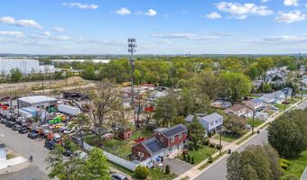 42 Mark Pl, Avenel, NJ 07001