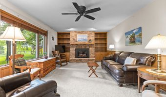 2207 Buchanan Dr, Ames, IA 50010