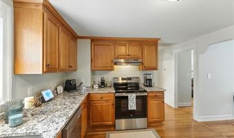 54 Novelty Rd, Warwick, RI 02889