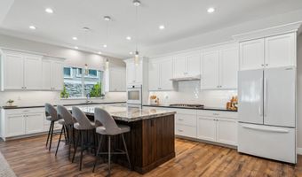 735 E 850 S, Centerville, UT 84014
