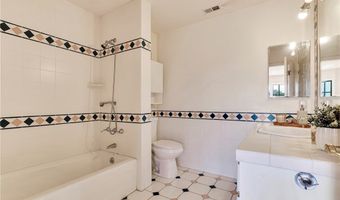 7029 Arizona Ave, Los Angeles, CA 90045