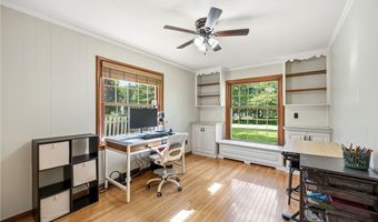 195 Shawnee Trl, Aurora, OH 44202