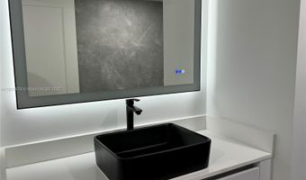 18031 Biscayne Blvd 1402, Aventura, FL 33160