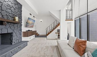 401 River Ln, Anoka, MN 55303