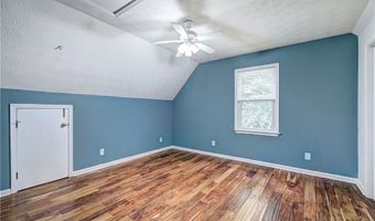 202 Hawkins Farm Cir, Ball Ground, GA 30107