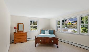 31 Mohawk Dr, Acton, MA 01720