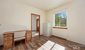 4477 Silver Lakes Ct, Buhl, ID 83316