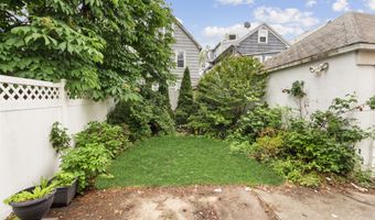 42 E 40th St, Bayonne, NJ 07002