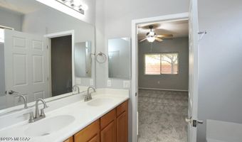 565 W Calle Cajeta, Sahuarita, AZ 85629
