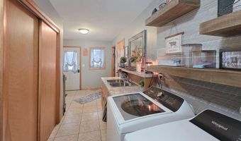 17431 300Th St, Aplington, IA 50604