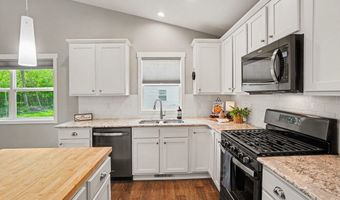 120 Depot Hill Ct, Allegan, MI 49010