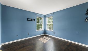 39 Brittany Dr, Bayville, NJ 08721