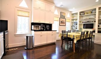 431 Bellevue Ave CH, Newport, RI 02840