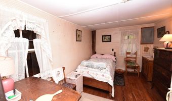 211 High St, Albany, NH 03818