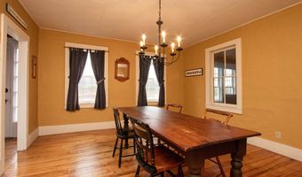 391 Bimson Dr, Barnet, VT 05821