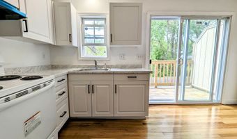 10 Scuppo Rd B10, Danbury, CT 06811