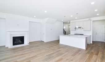 5559 E Spaniel Dr, Ann Arbor, MI 48108