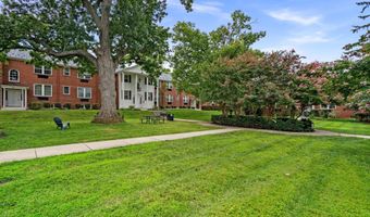 715 S WASHINGTON St A-32, Alexandria, VA 22314