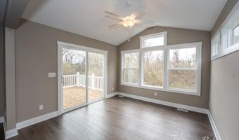 6180 Charleston Ln 46, Allendale, MI 49401