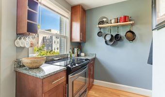 1363 K St SE 201, Washington, DC 20003