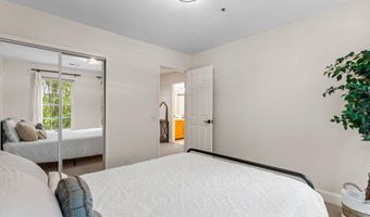 10023 STERLING Ter, Rockville, MD 20850