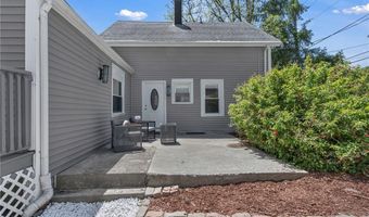 19 Hardwick St, Cumberland, RI 02864