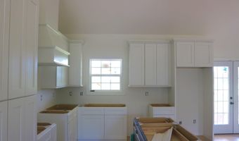 1021 Shoal Creek Rd, Arab, AL 35016