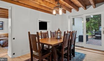 28 SWAN St, Lambertville, NJ 08530