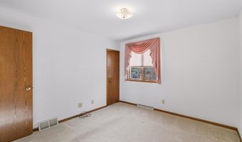 118 Main St, Arlington, WI 53911