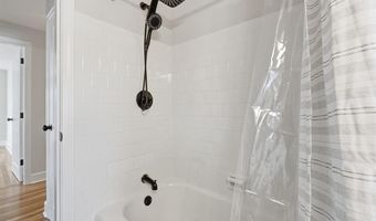 73 Tucker St, Lincoln, RI 02865