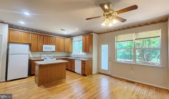 7719 SULLIVAN Cir, Alexandria, VA 22315