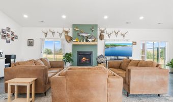 16 Peak View Dr, Buffalo, WY 82834