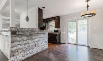 4211 DOWNING St, Annandale, VA 22003