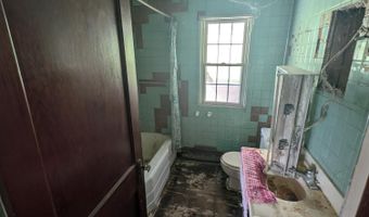 1067 N 20th Ave, Altoona, PA 16601