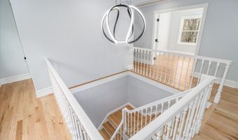 193 Chestnut Ridge Rd, Bethel, CT 06801